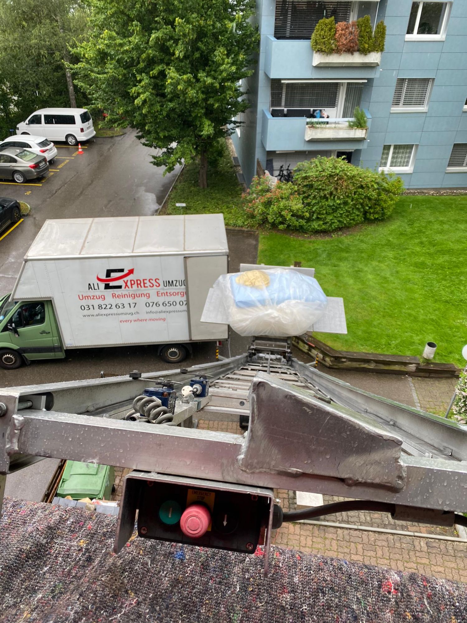 d4a55117-1126-4908-8843-2e64610dcef1.jpg